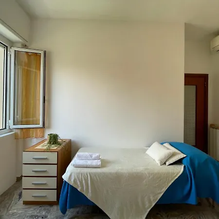 [50 Metri Dal Mare] Trilocale In Centro Con A/c