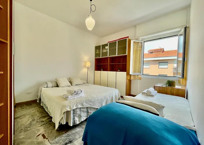 50 Metri Dal Mare Trilocale In Centro Con A/c Apartamento Loano