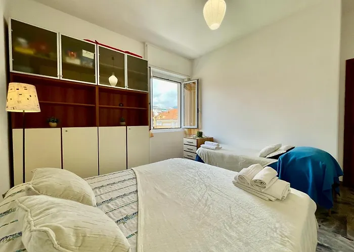 50 Metri Dal Mare Trilocale In Centro Con A/c Apartamento