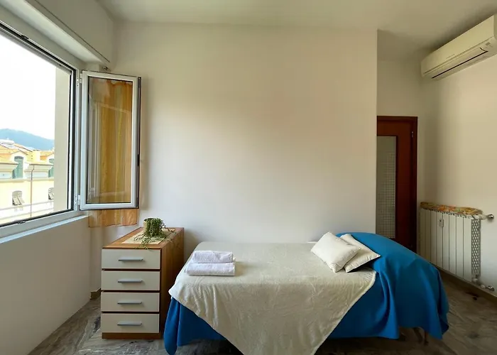 50 Metri Dal Mare Trilocale In Centro Con A/c