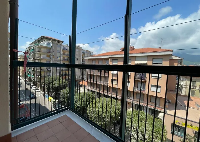 50 Metri Dal Mare Trilocale In Centro Con A/c *